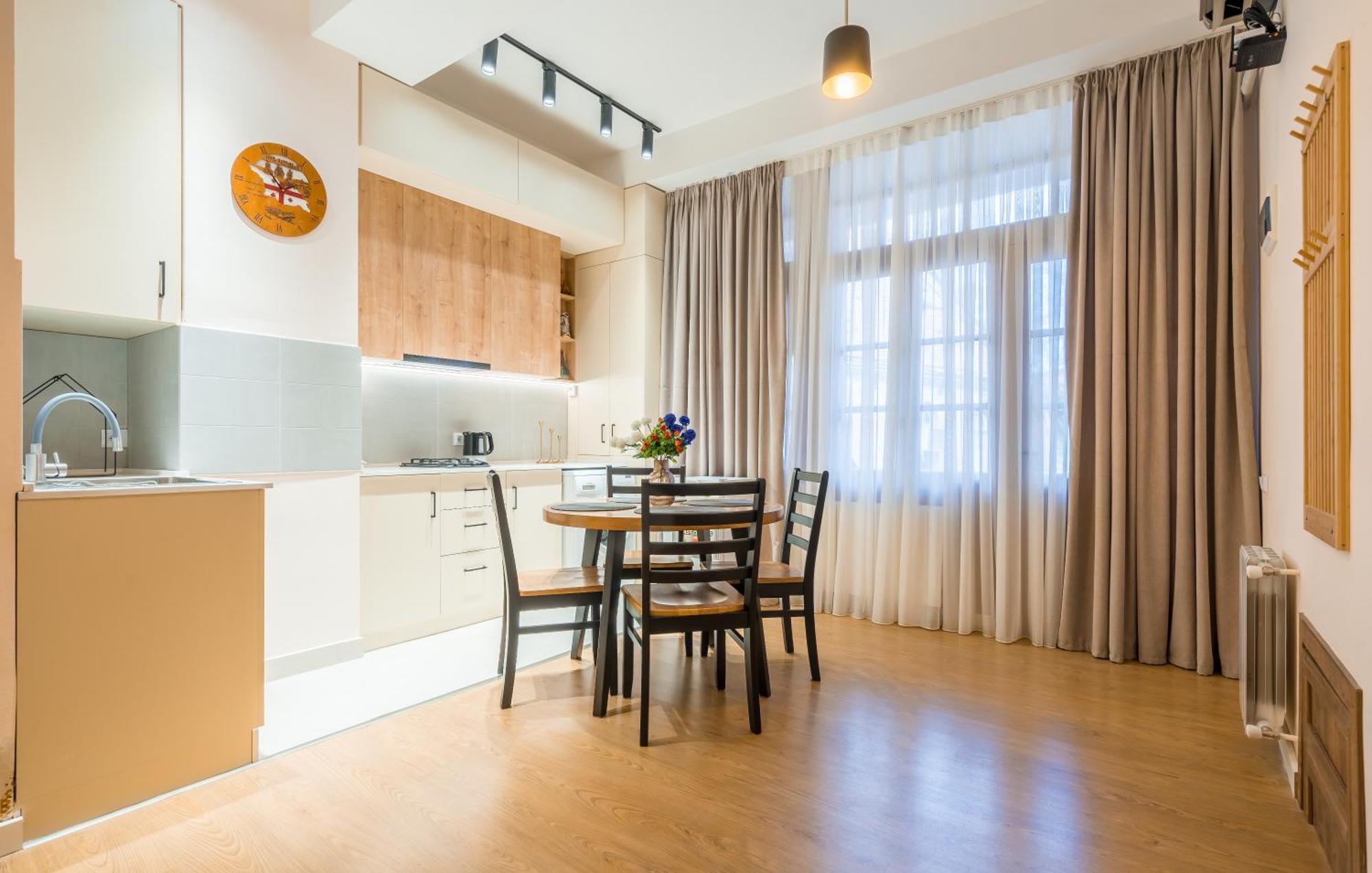 Your Cozy Home In Old Тбилиси Екстериор снимка